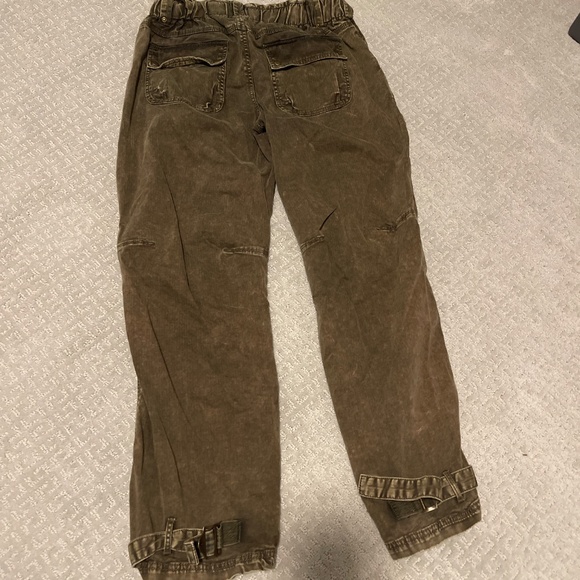 Cargo pants - Picture 5 of 7